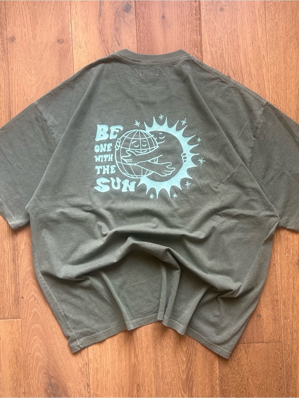 Surf locos oversized boxy graphic tee - washed pigment green